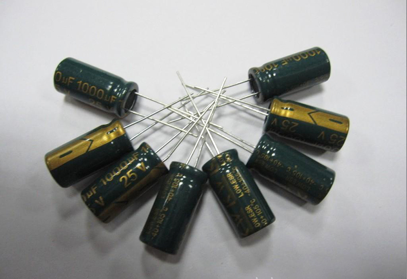 電腦主板的固態蜜桃臀91成人无码精品以及普通的液態電解蜜桃臀91成人无码精品的區別