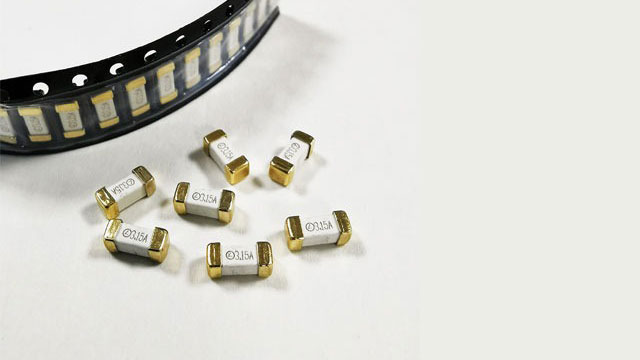 24E貼片亚洲无码蜜桃视频
